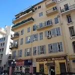 Apartment Hotel Des Postes